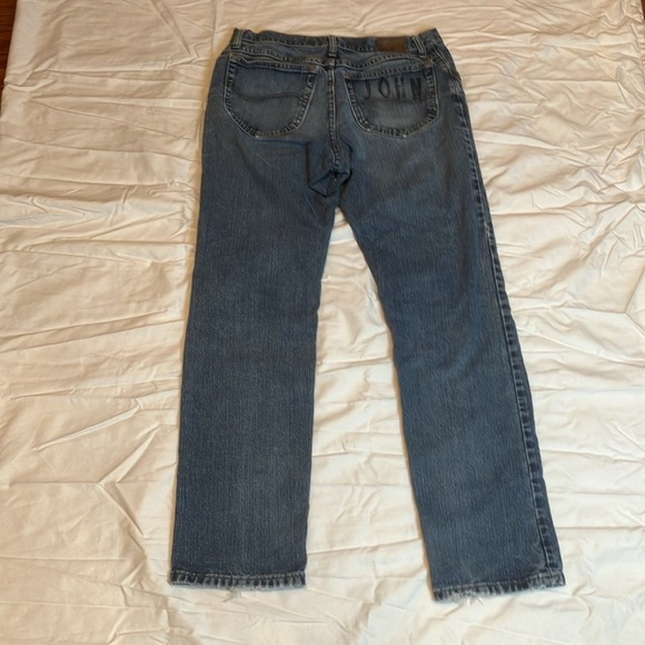 Lee Blue Jeans 33 x 34 Pre-owned Distressed (John on back pocket) - Picture 5 of 10